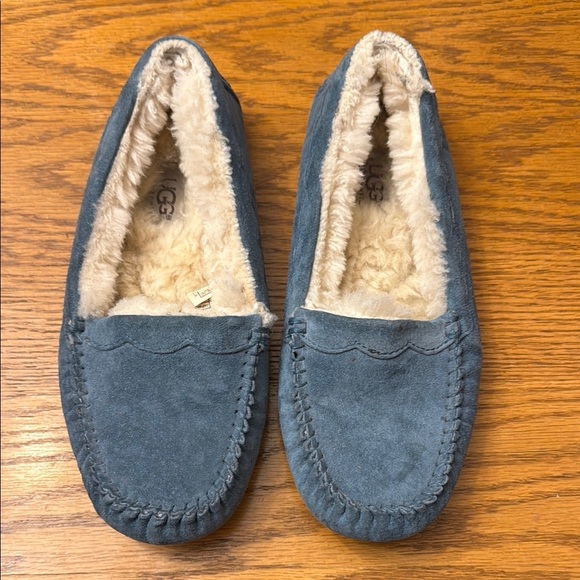 UGG Blue Suede Moccasins with Plush Lining - Picture 1 of 4